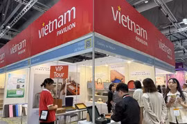 Vietnam Pavilion at the Global Sources Trade Show 2025 in Hong Kong (China). (Photo: VNA)