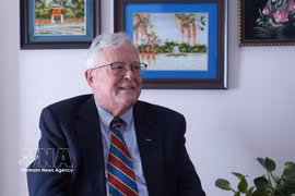 Professor Carl Thayer, a Vietnam specialist at the Australian Defence Force Academy, the University of New South Wales. (Photo: VNA)