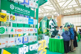 Vinachem affirms its position as a leading chemical enterprise at the Autumn Fair 2025 (Photo: VNA)