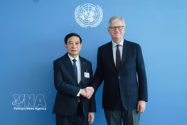 Deputy Prime Minister and Minister of National Defence Gen. Phan Van Giang (L) meets with UN Under-Secretary-General for Peace Operations Jean-Pierre Lacroix at the UN headquarters in New York on September 23 (Photo: VNA)