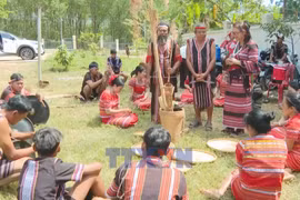 S'tieng youth keep traditional music, dance alive