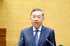 Party General Secretary and State President To Lam addresses the June 30 national conference on studying, disseminating and implementing the Politburo’s Resolution No. 10-NQ/TW on developing the foreign-invested economic sector.(Photo: VNA)