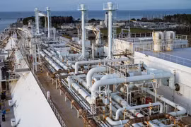 The National Security Council says it has received information regarding security threats to LNG facilities in the country, particularly in Bintulu, Sarawak. (Photo: Bernama)