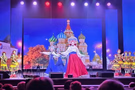 A performance at the international cultural festival in Artyom city of Russia’s Primorye region on June 23 (Photo: VNA)