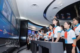 Within the framework of the 10th National Uncle Ho’s Good Children Congress in 2025, 150 exemplary child delegates visit and experience activities at the Military Industry and Telecommunications Group (Viettel) on May 13, 2025 (Photo: VNA)