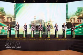 Deputy Prime Minister Le Tien Chau and delegates at the launch ceremony of the Hai Phong Free Trade Zone. (Photo: VNA)