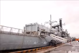 The Royal Navy’s HMS Richmond docks at Ho Chi Minh City port. (Photo: VNA)