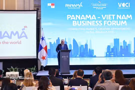 Panamanian President José Raúl Mulino speaks at the Panama-Vietnam Business Forum on October 7 in Hanoi. (Photo: VNA)