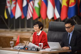Ambassador Ton Thi Ngoc Huong (left), Vietnamese Permanent Representative to ASEAN, chairs the 75th Meeting of the Initiative for ASEAN Integration (IAI) Task Force on March 5. (Photo: VNA)