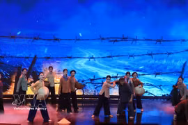 A performance at the art programme (Photo: VNA)