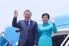 General Secretary of the Communist Party of Vietnam Central Committee To Lam, and his spouse Ngo Phuong Ly leave for visits to Kazakhstan, Azerbaijan, Russia, and Belarus. (Photo: VNA)