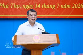 Prime Minister Le Minh Hung speaks at the working session with the Standing Board of the Phu Tho provincial Party Committee on July 14. (Photo: VNA)