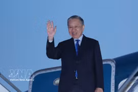 General Secretary of the Communist Party of Vietnam (CPV) Central Committee and President To Lam leaves Ottawa on the evening of September 25 (local time), concluding his state visit to Canada. (Photo: VNA)