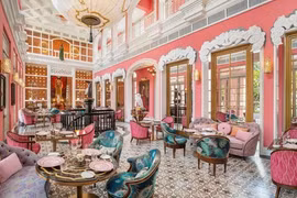 Pink Pearl’s interiors evoke the opulence of The Great Gatsby (Photo: Sun Group)