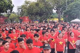 Hanoi residents join the national walking programme on August 16. (Photo: VNA)
