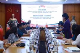 The talks between the Su That (Truth) National Political Publishing House and Cuba’s Fidel Castro Ruz Centre in Hanoi on May 20 (Photo: VNA)