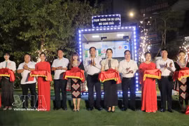At the launch of a smart street integrated with a digital tourism map in Mu Cang Chai commune, as part of the Golden Season Festival 2026. (Photo: VNA)