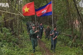 Joint patrols reinforce peace along Vietnam - Cambodia border