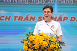 Dr. Angela Pratt, WHO Representative in Vietnam, speaks at the event. (Photo: VNA)