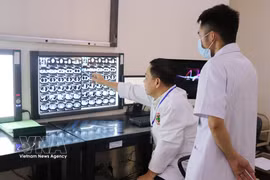 The application of nuclear medicine techniques is helping improve the quality of medical examination and treatment in Dong Nai city, enabling early detection of various diseases, particularly in cancer treatment (Photo: VNA)