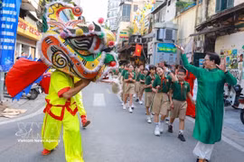 “Moonlit Memories” revives Hanoi’s Mid-Autumn traditions 
