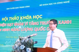 Le Xuan Dinh, Deputy Minister of Science and Technology, addresses the event (Photo: VNA)
