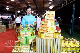 A booth introducing OCOP products at the festival (Photo: VNA)