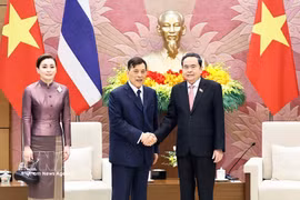 National Assembly President Tran Thanh Man (R) meets with King Maha Vajiralongkorn Phra Vajiraklaochaoyuhua and Queen Suthida Bajrasudhabimalalakshana of Thailand in Hanoi on September 15, 2026. (Photo: VNA)