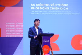 Major General Le Xuan Minh, director of Department of Cybersecurity and High-Tech Crime Prevention under the Ministry of Public Security, speaks at the launch of campaign (Photo: hanoimoi.vn)