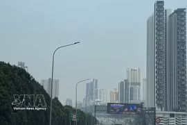 Haze at noon in an area of Kuala Lumpur. (Photo: VNA)