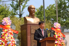 Vietnamese Ambassador to the RoK Vu Ho speaks at the event. (Photo: VNA)