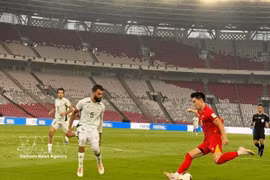 An attack of Vietnam’s national team during the match (Photo: VNA)