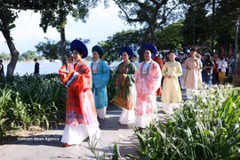 Hue's tourism activities attract a large number of visitors (Photo: VNA)