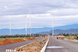 The Provincial Road 702 project, funded by public investment and connecting Bac Son commune of Khanh Hoa province with National Highway 1A, is nearing completion. (Photo: VNA)