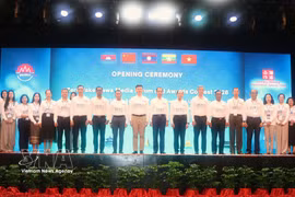 Participants at the opening ceremony of the forum (Photo: VNA)