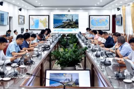 Officials attend at the meeting in Hanoi on July 10 to review how agencies are teaming up to get the International Press Centre for the APEC Economic Leaders’ Week 2027 built. (Photo: VNA)