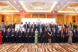 Participants in the ceremony that marks the 50th anniversary of Vietnam-Angola diplomatic relations (November 12, 1975–2025). (Photo: VNA)
