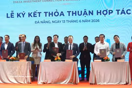 The signing ceremony of a cooperation agreement among strategic partners for the development of the Da Nang Free Trade Zone on June 13, 2026. (Photo: VNA)
