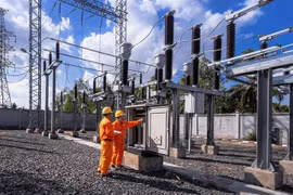 The expected electricity consumption surge poses a challenge to electricity supply capacity. (Photo: EVN)
