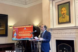 Vietnamese Ambassador to the US Nguyen Quoc Dung addresses the celebration. (Photo: VNA)