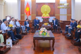 An overview of the working session between the Kazakh delegation and the Can Tho City People's Committee on July 16. (Photo: VNA)