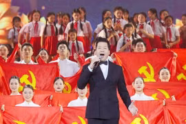 Singer Dang Duong is among the artists featured in the national concert Proud to Be Vietnamese 2026. (Photo of the organisers)