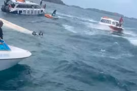 The scene of the deadly canoe accident off Phu Quoc Island on July 11 afternoon. (Photo: chinhphu.vn)