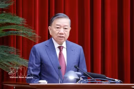 Party General Secretary and State President To Lam addresses the third meeting of the 14th Party Central Committee. (Photo: VNA)