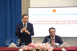 Lao Ambassador to Russia Shiphandone Oybuabuddy speaks at the event (Photo: VNA)