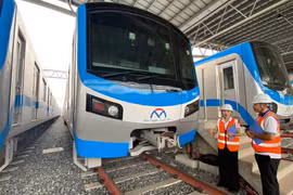 To operate Metro Line No. 1 (Ben Thanh–Suoi Tien), Ho Chi Minh City Urban Railway Company No. 1 (HURC1) currently employs 700 people to keep nearly 200 train trips running each day. (Photo: nhandan.vn)