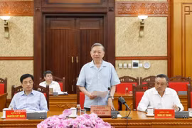 Party General Secretary and State President To Lam (centre) speaks at the working session with the Standing Board of the Government Inspectorate's Party Committee and its leaders on July 27, 2026. (Photo: VNA)