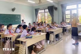 A Vietnamese language class at the Laos-Vietnam friendship school (Photo: VNA)