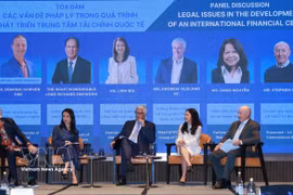 Speakers at the seminar (Photo: VNA)