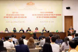 The October 16 press briefing on the second session of the 16th National Assembly (Photo: VNA)